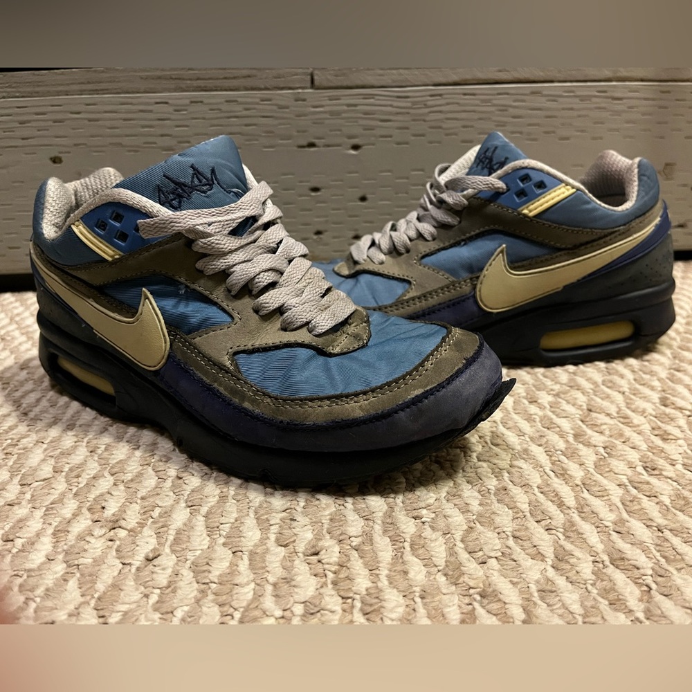 Rare and Limited Nike Air Classic BW x Stash - Men's size US 7.5